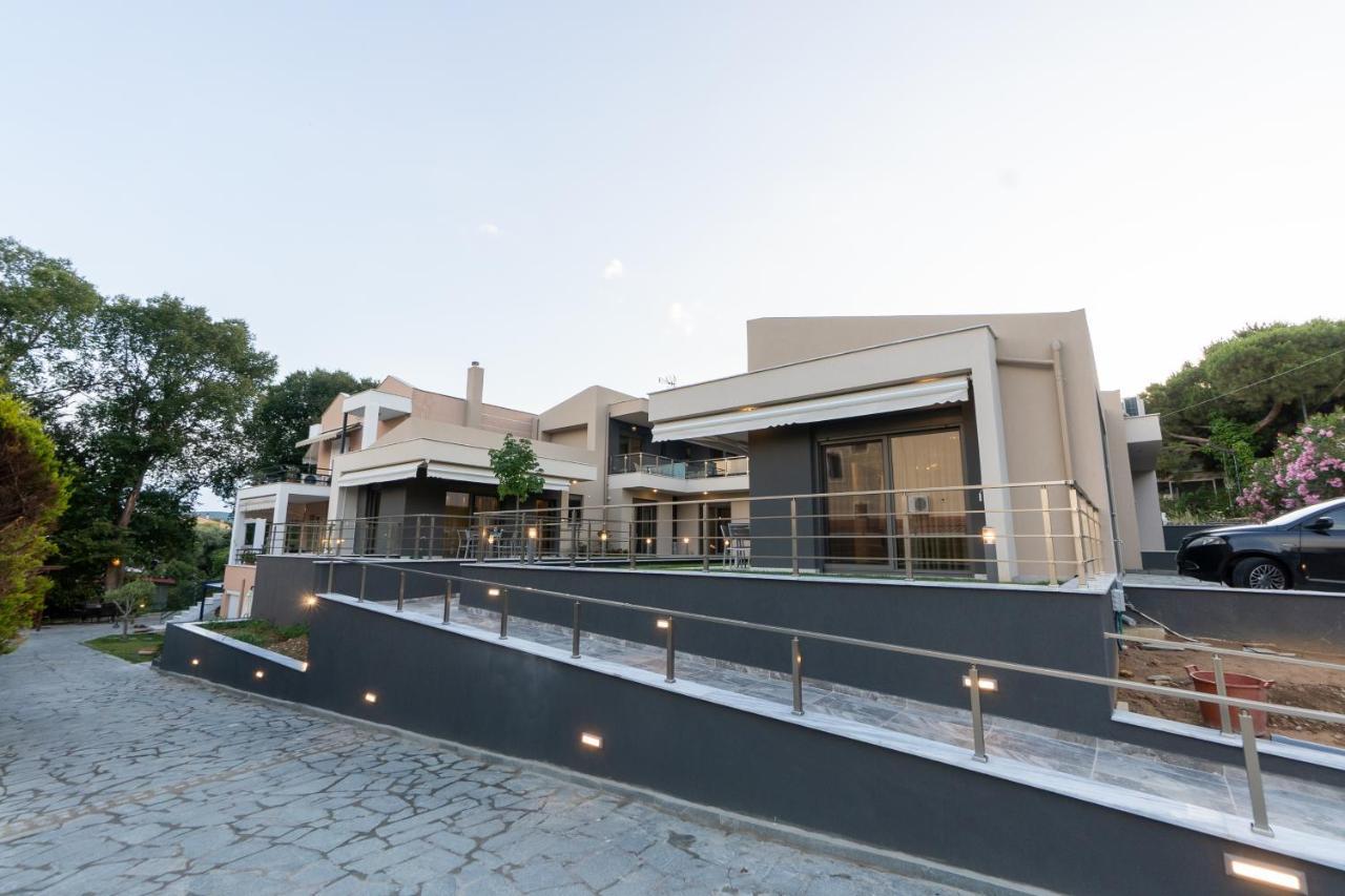3 Doors Villas Nea Iraklitsa Dış mekan fotoğraf