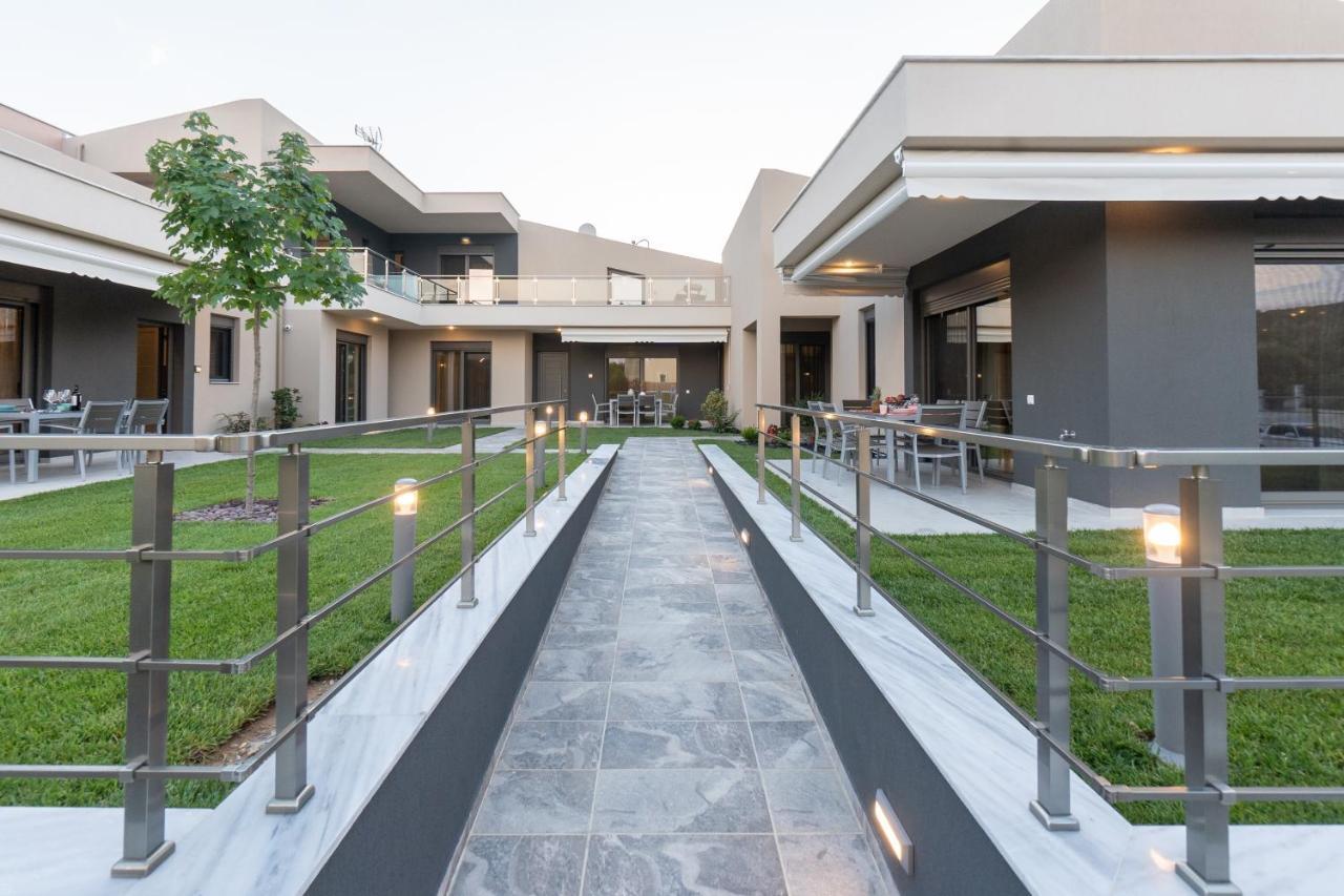 3 Doors Villas Nea Iraklitsa Dış mekan fotoğraf