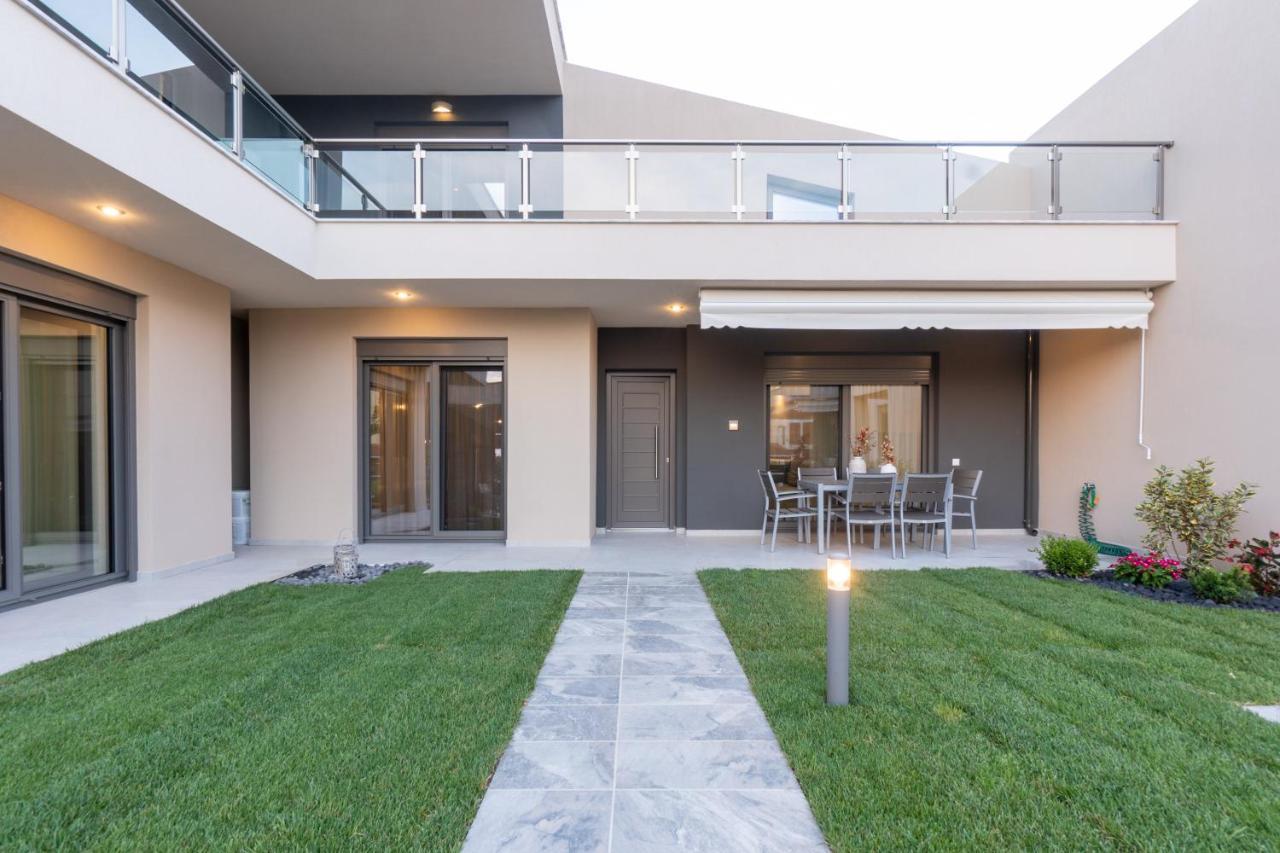 3 Doors Villas Nea Iraklitsa Dış mekan fotoğraf