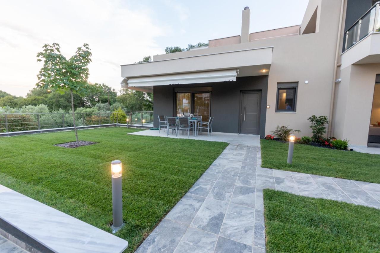 3 Doors Villas Nea Iraklitsa Dış mekan fotoğraf