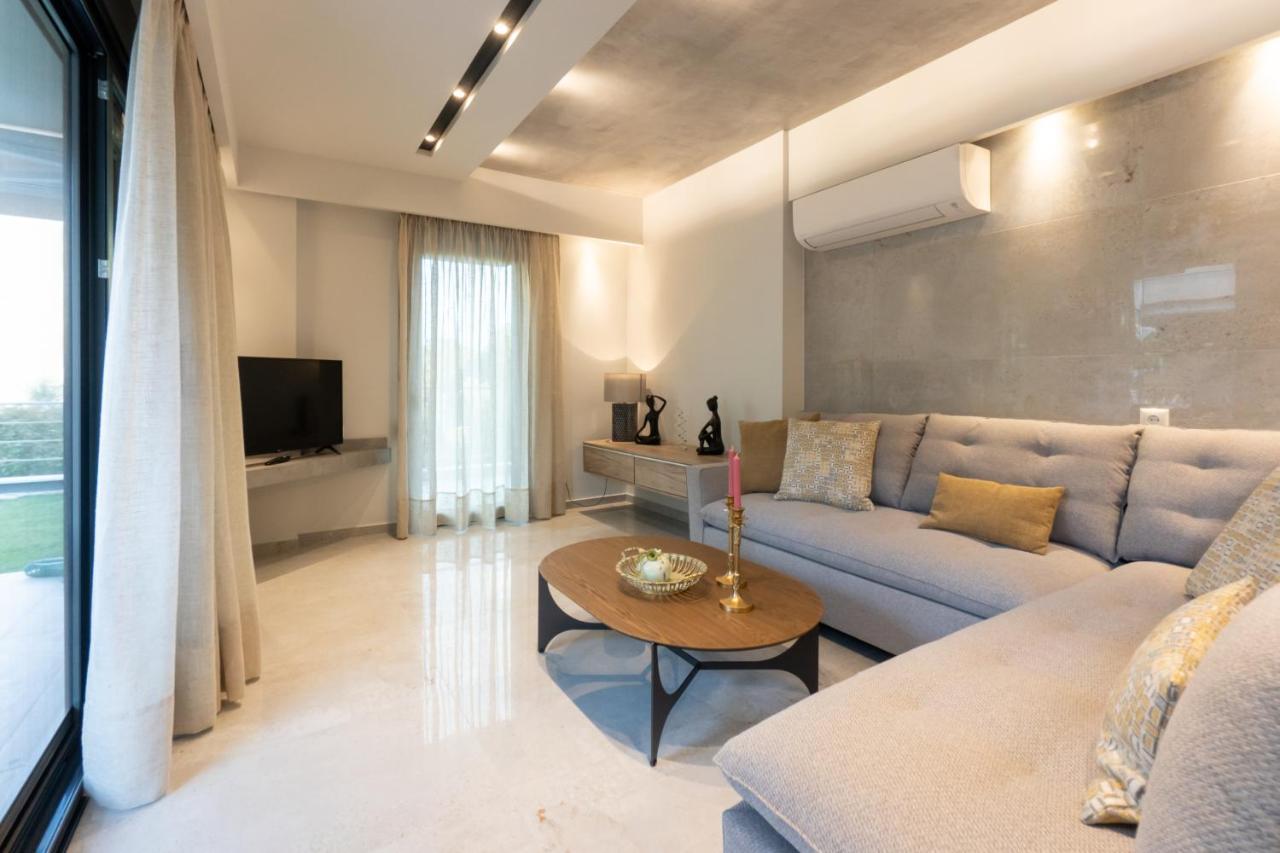 3 Doors Villas Nea Iraklitsa Dış mekan fotoğraf