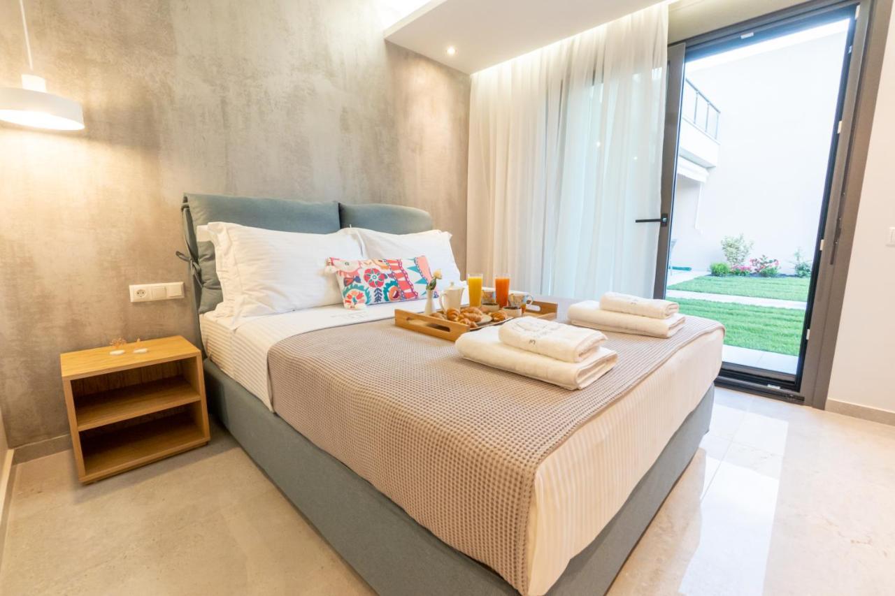 3 Doors Villas Nea Iraklitsa Dış mekan fotoğraf