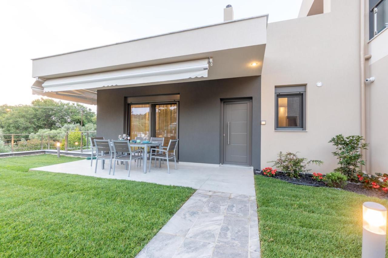 3 Doors Villas Nea Iraklitsa Dış mekan fotoğraf