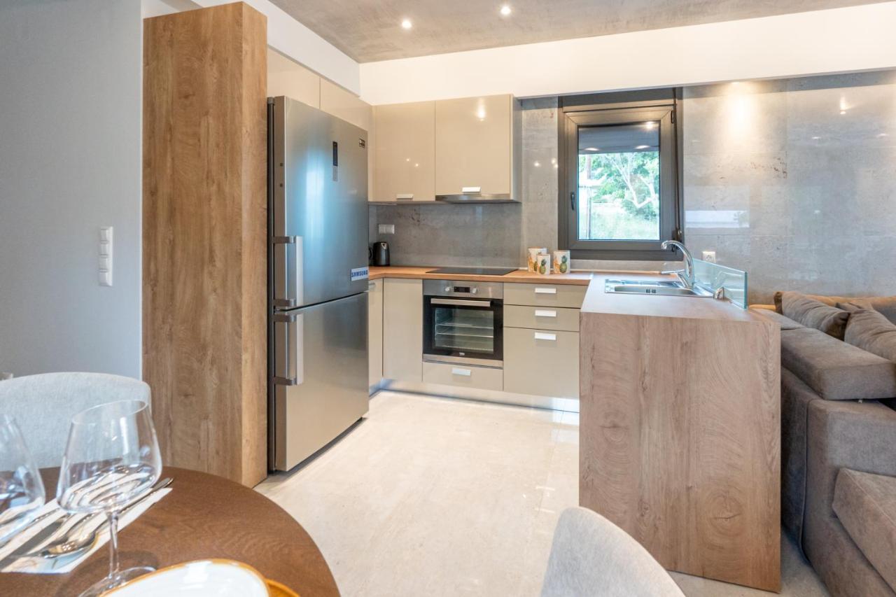 3 Doors Villas Nea Iraklitsa Dış mekan fotoğraf